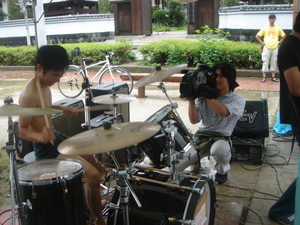KUTVクルー
